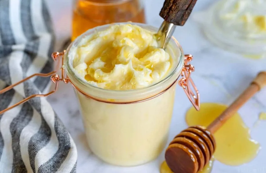 The BEST Honey Butter Recipe 2 The BEST Honey Butter