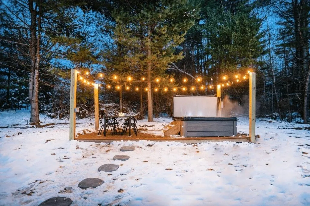 Top 10 Most Romantic Airbnbs in the United States 9 Cabin Bhlues: Narrowsburg, New York