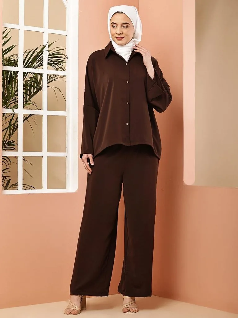 15 Beach Outfit Hijab Baddie Looks for a Chic Summer 5 Chocolate Brown Monochrome Outfit