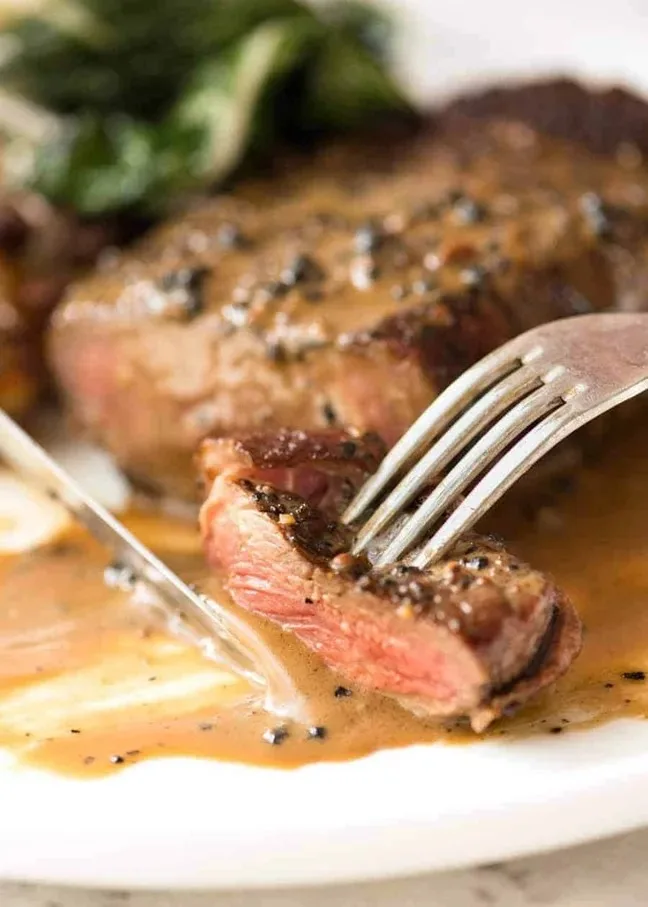 Steak Frites with Creamy Peppercorn Sauce Recipe 3 Steak Frites with Creamy Peppercorn Sauce